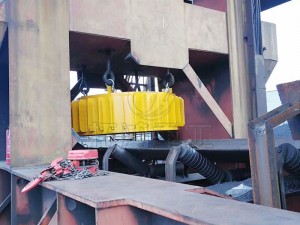 電磁圓盤除鐵器，電磁懸掛除鐵器，電磁除鐵器使用現(xiàn)場